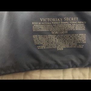 Victoria's Secret Intimates & Sleepwear - (body) Victoria’s Secret bra 38D Victoria's Secret Intimates & Sleepwear - (body) Victoria’s Secret bra 38D